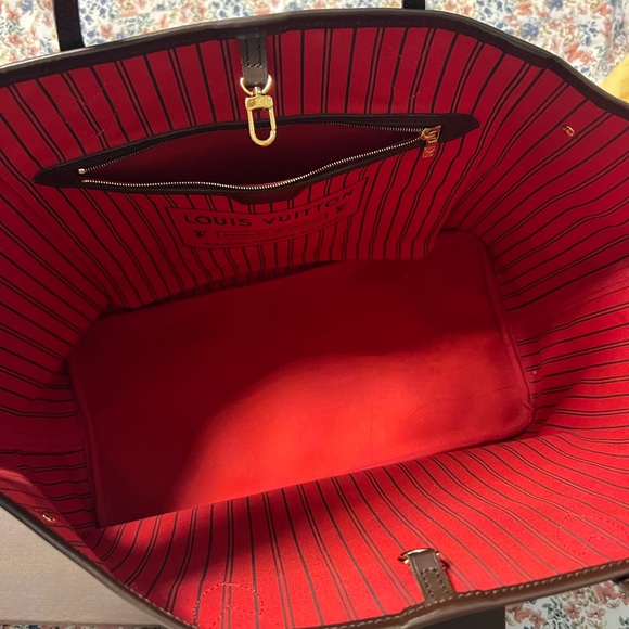 Authentic Louis Vuitton Neverfull GM red interior bag only - Picture 2 of 7